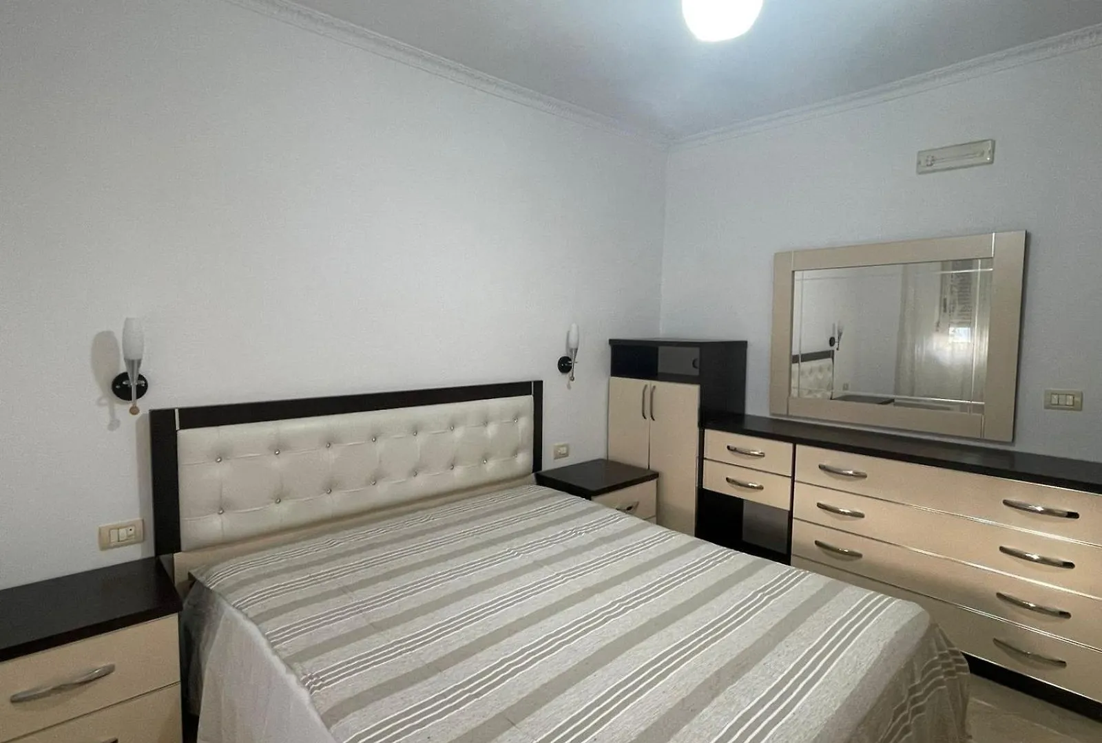 Sole Apartments 2 Berat Albania