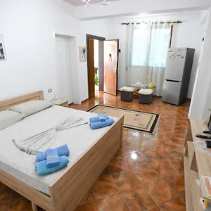 Appartamento Flowers, Berat
